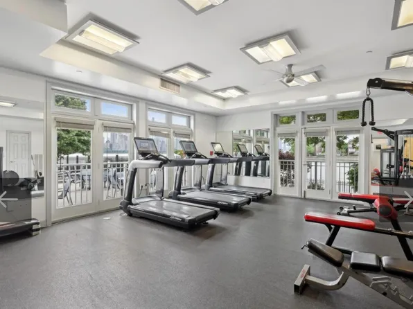 7400 River Road image 18 of 31