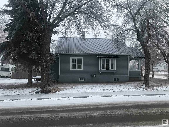 2nd image of 5046 51st Ave