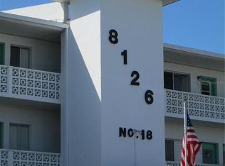 8126 112th St APT 105, Seminole, FL 33772
