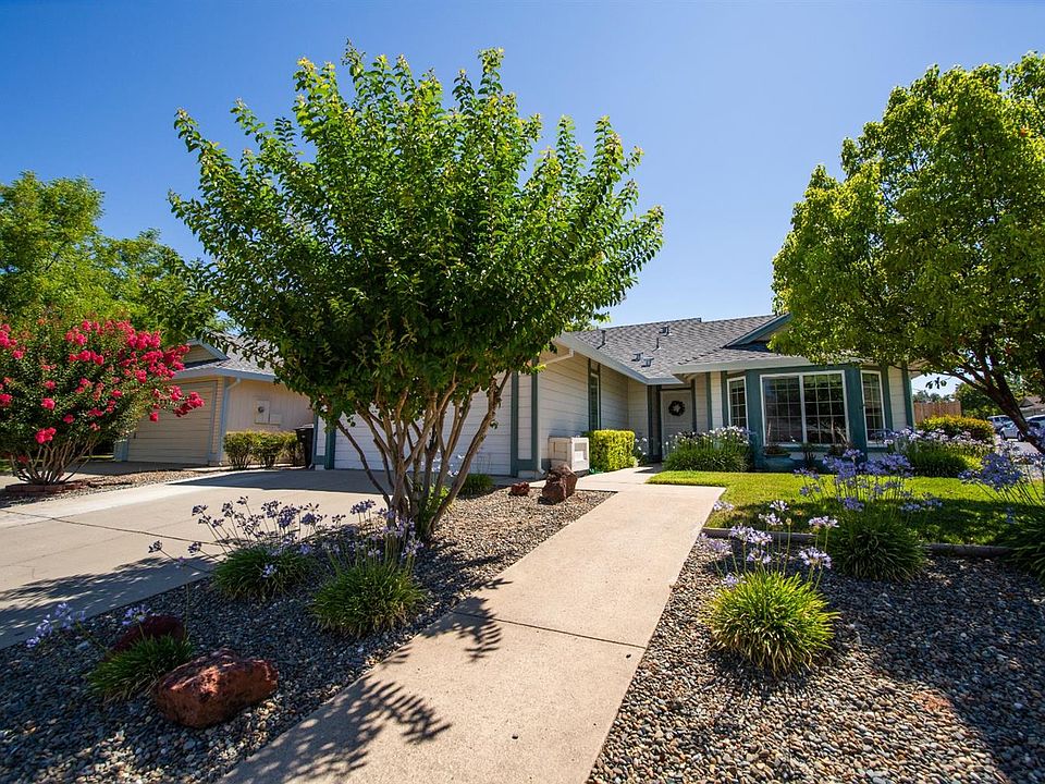 1st image of 851 Portside Cir