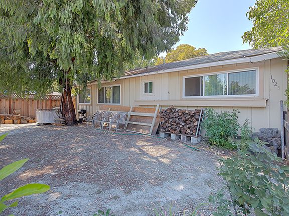 2nd image of 1025 Dodge Dr