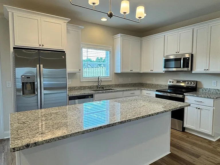 3260 Academy Dr #704 — Photo 4