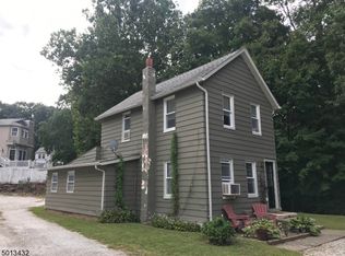 3 Decker Ave, Butler, NJ 07405