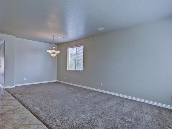 4th image of 4622 E Gleneagle Dr
