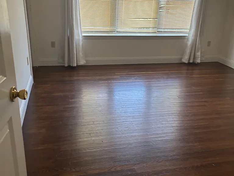 209 N Bishop St — Photo 12