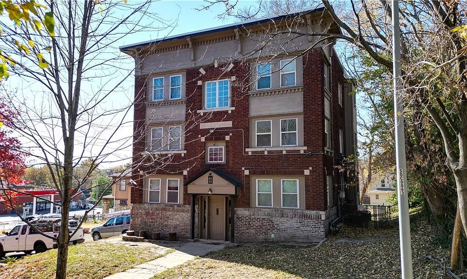 1st image of 100-108 N Mersington Ave