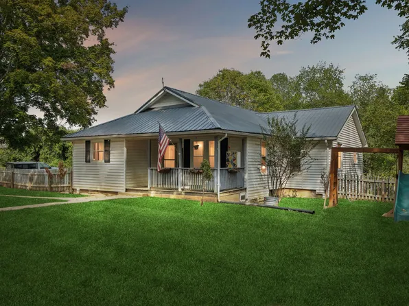 850 Highway 100, Centerville, TN 37033