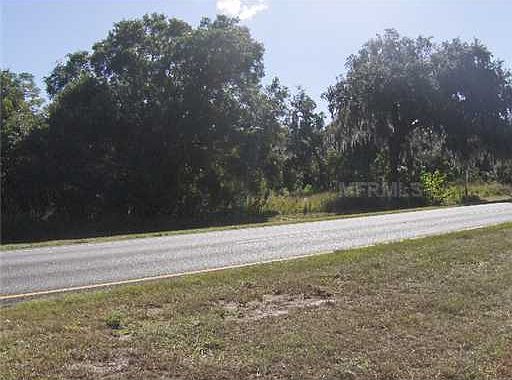 3rd image of 6075 N Orange Blossom Trl