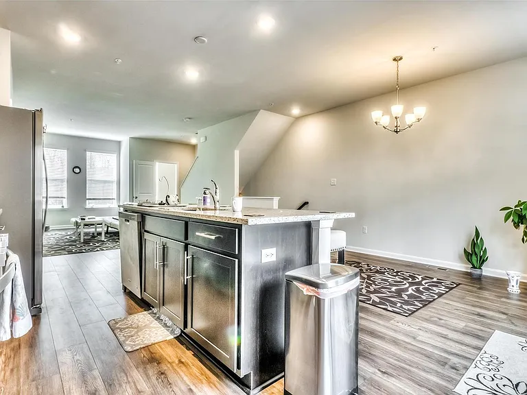 4320 Roland Heights Ave — Photo 8