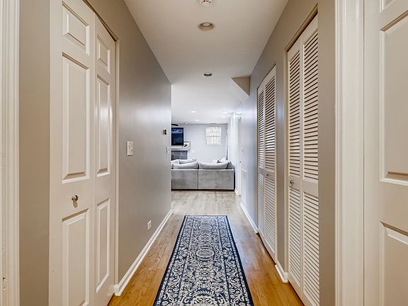 5th image of 823 W Lill Ave APT 1N