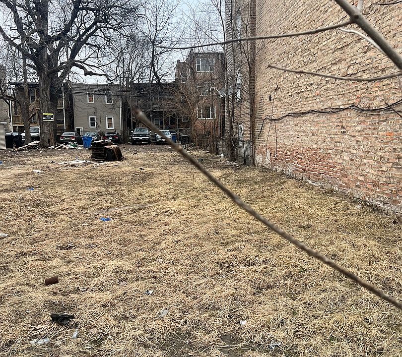 1st image of 4212 W Gladys Ave