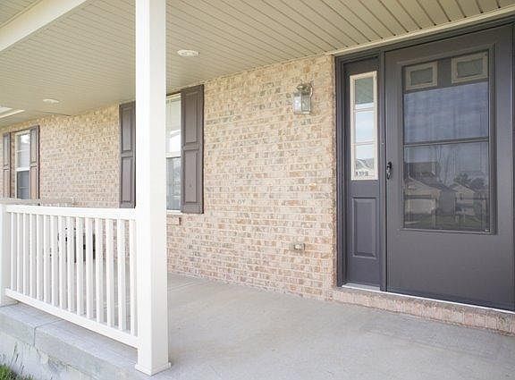 3rd image of 6679 Fayetta Dr