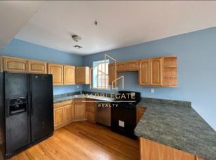 418 S 17th St #33R, Newark, NJ 07103