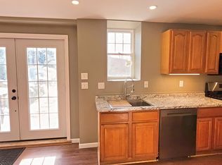 85 W Main St #B, Wilmington, VT 05363