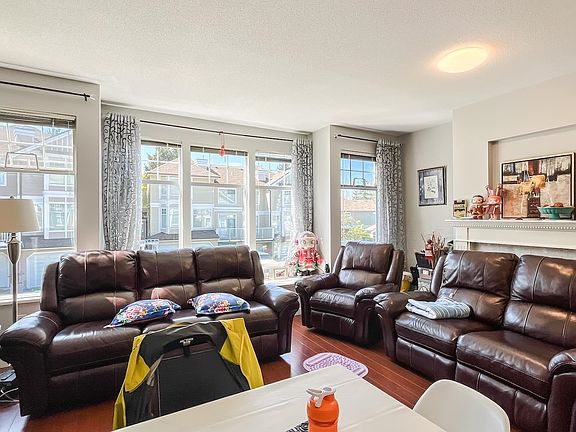 4th image of 5950 Oakdale Rd #60