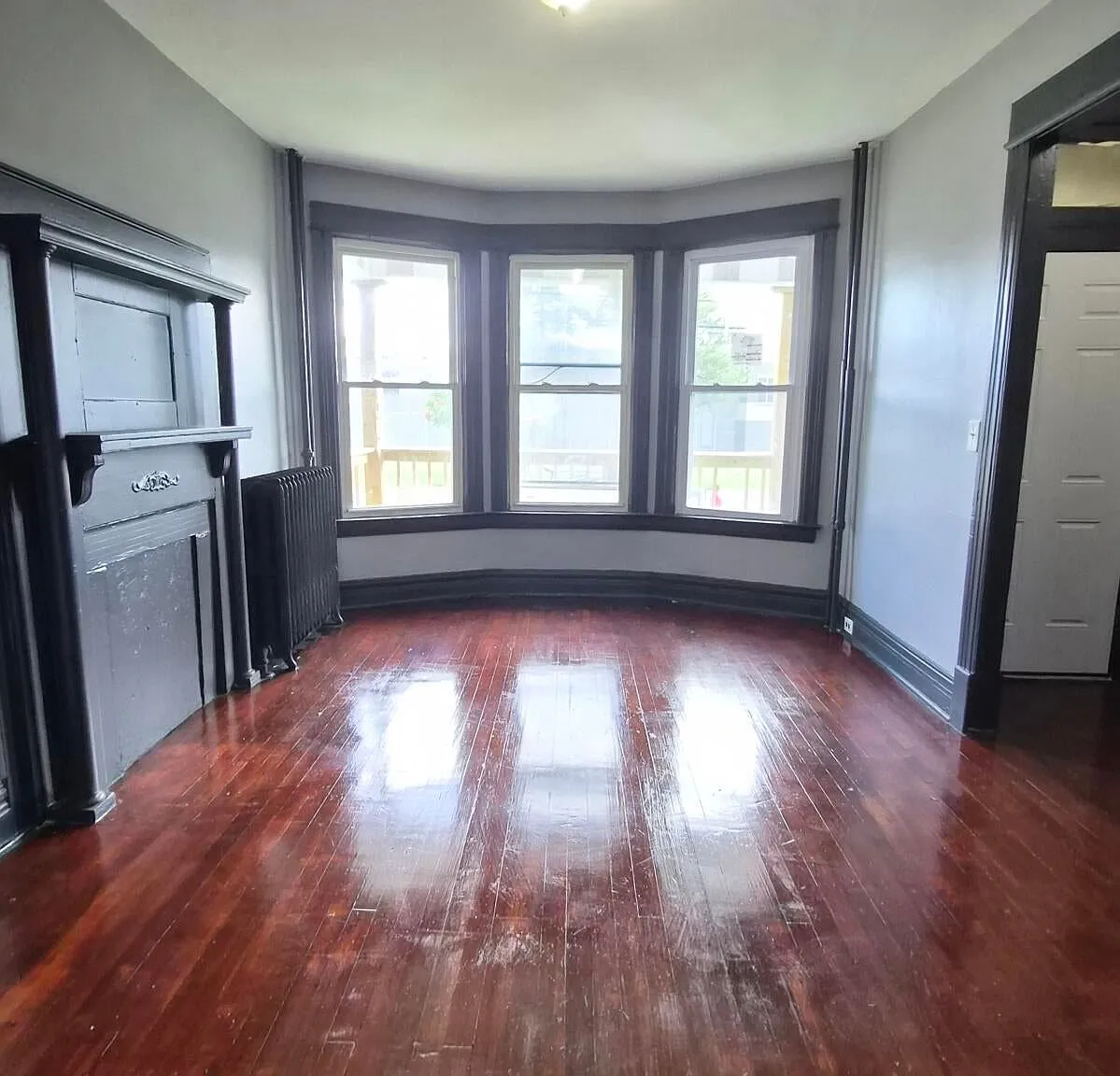 3 bed, 1200 sqft, $1,500 — Photo 3