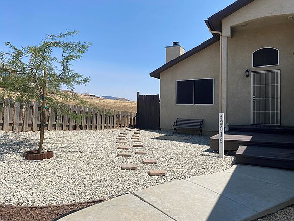 5th image of 42616 Cabin Dr
