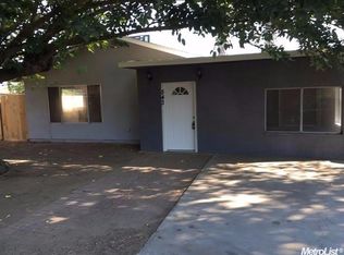 543 Barney St, Merced, CA 95340
