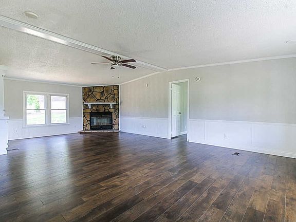 5th image of 200 Cress Ln