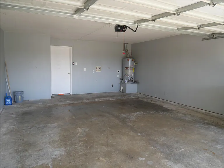 11931 Panay Village Cir — Photo 31