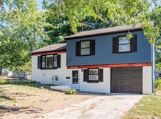3205 S Mark Cir, Independence, MO 64055