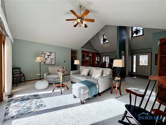 5th image of 2041 Willow Bay Dr