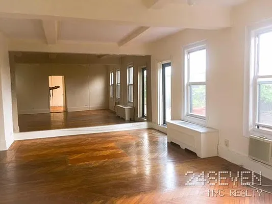 Rented by 24 7 NYC Realty Inc. | media 32