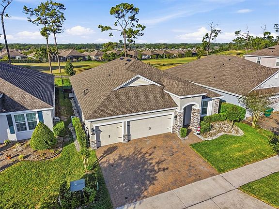 2nd image of 262 NORTHCOTE COURT