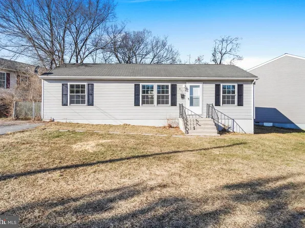 215 Arch St, Martinsburg, WV 25401