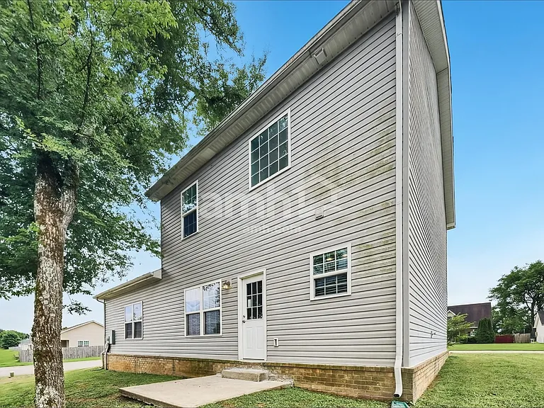 1706 Antebellum Dr — Photo 20