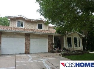 816 E Cary St, Papillion, NE 68046