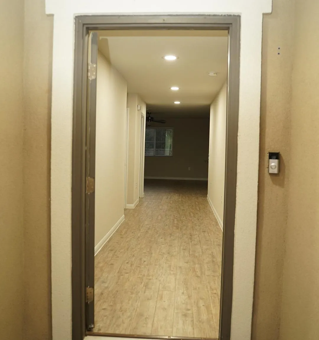 3 bed, 1543 sqft, $2,100 — Photo 2