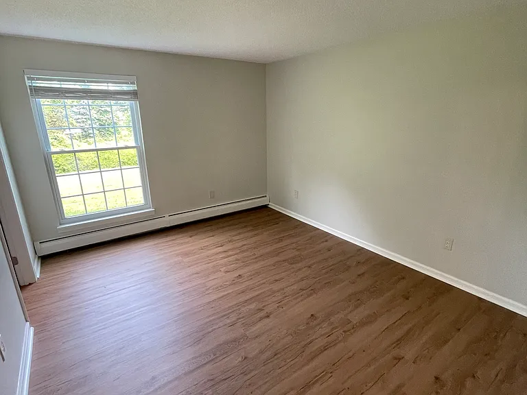 14 Pinney St #10 — Photo 12