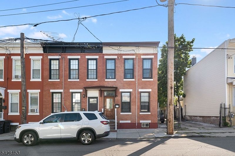 1st image of 37 Emmet St
