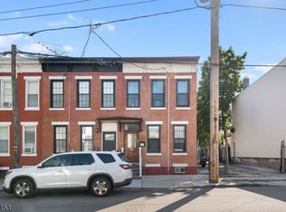 37 Emmet St, Newark City, NJ 07114