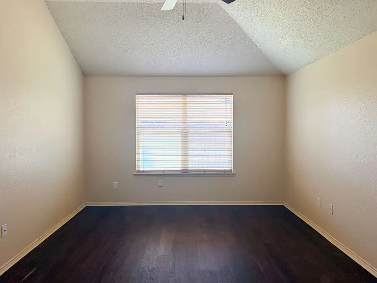 1009 McKavett Dr — Photo 15