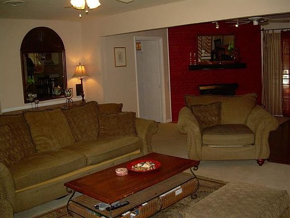 2nd image of 4709 Mackey Dr