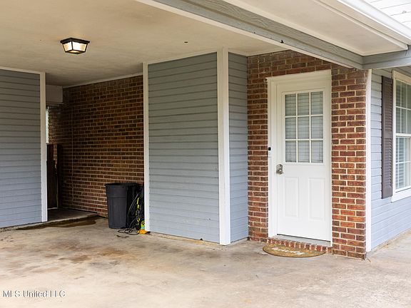 5th image of 1200 Barnett Bend Cir