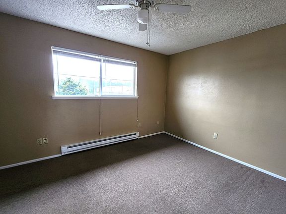 5th image of 14519-14535 S C St #28