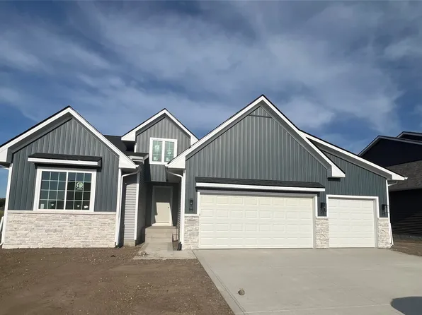 409 NE Madison Ave, Elkhart, IA 50073