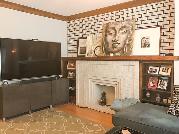 5th image of 4851 N Claremont Ave #2