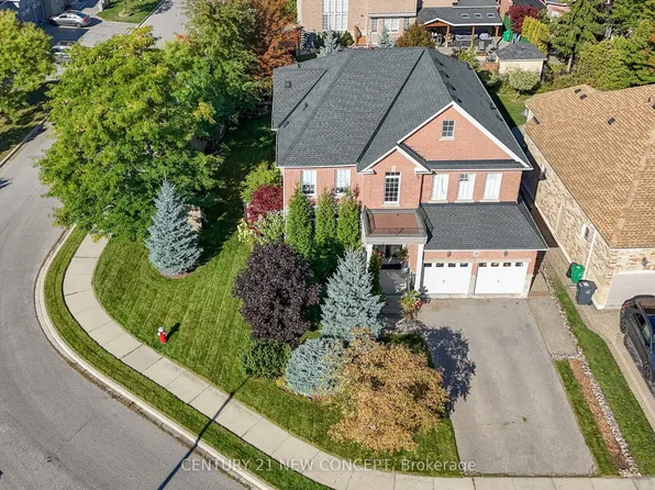 21 Adriatic Cres, Brampton, ON L6P 1Y9
