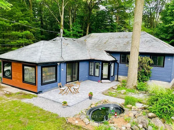 3934 Alcina Ave, Innisfil, ON L9S 2M4