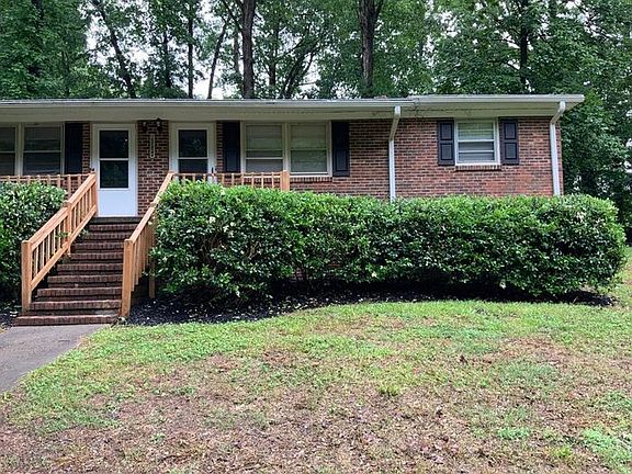 2nd image of 2324 Woodbridge Dr