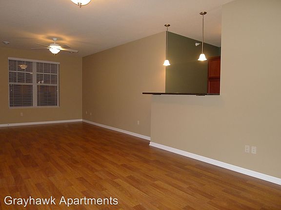5th image of 2821 Talon Dr Unit 102