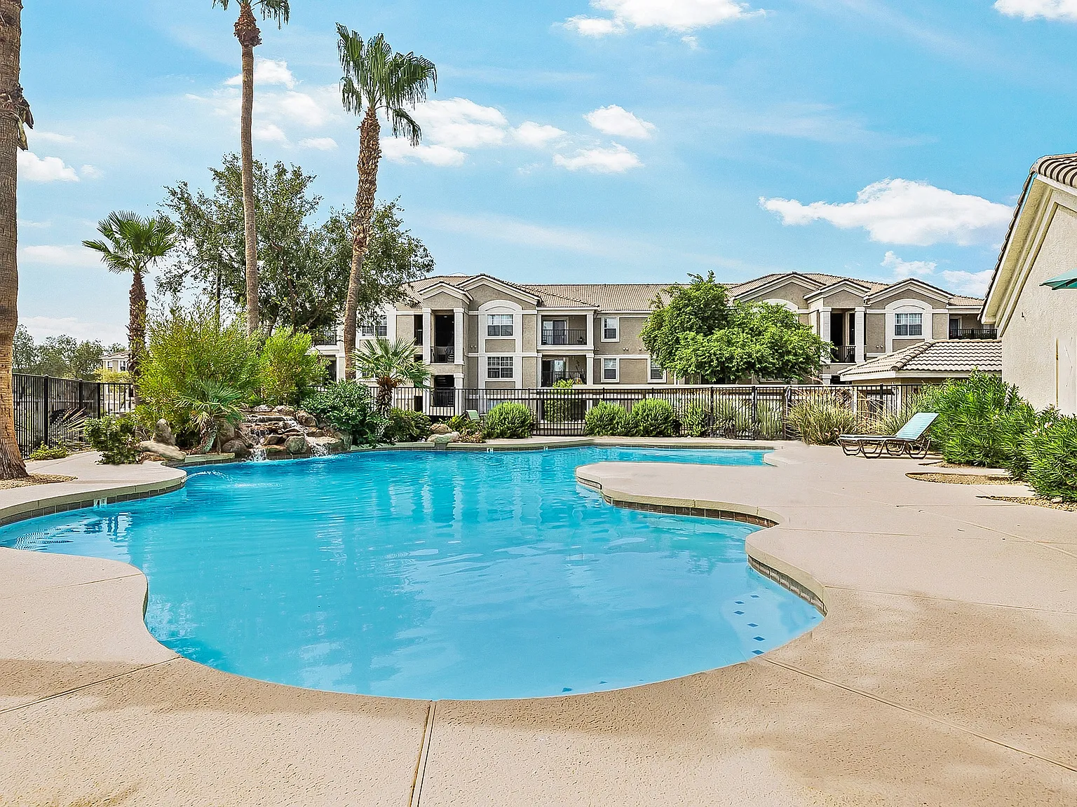 Tierra Antigua Apartments — Photo 2
