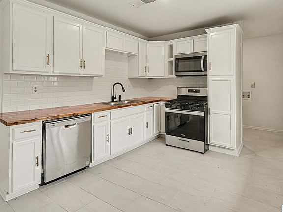 5th image of 5129 Northumberland Rd