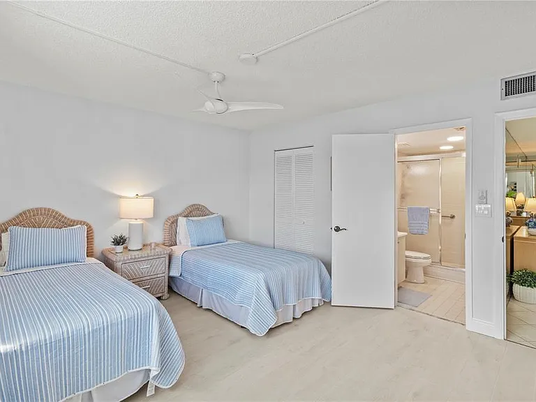 724 Bayport Way #724 — Photo 32