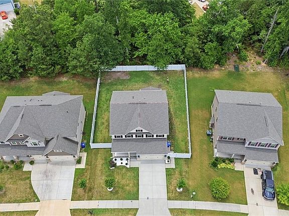 4th image of 113 Independence Ct