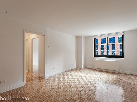 3rd image of 182 E 95th St APT 3A